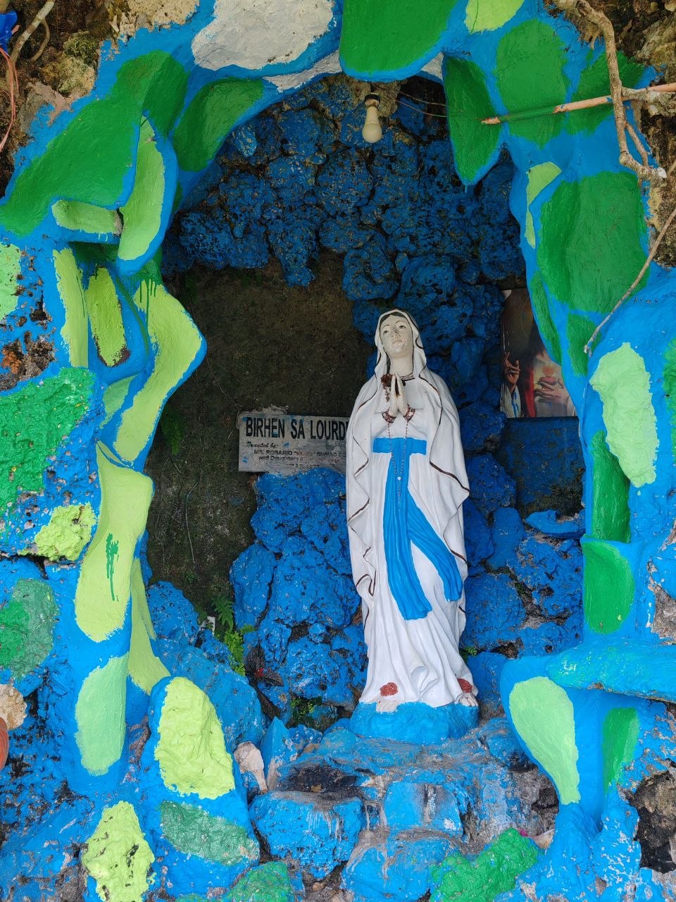 Birhen sa Lourdes grotto at Chocolate Hills